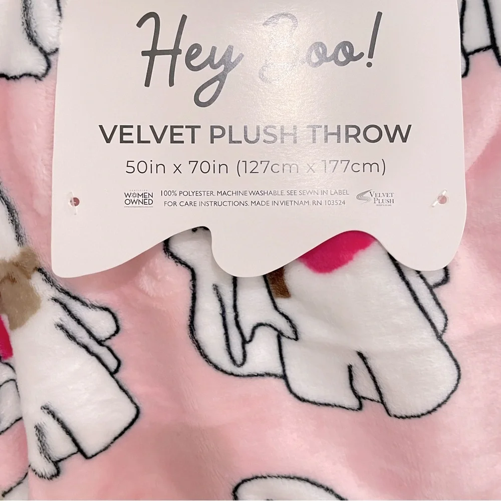 NEW Hey Boo! Pink Ghost Fanny Owala Plush Throw Blanket Halloween Spooky Cute
